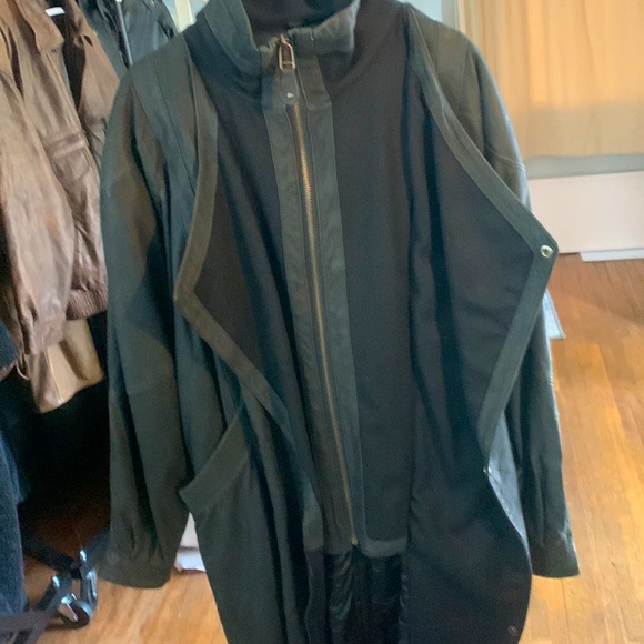 One Way leather trench coat - Picture 3 of 6